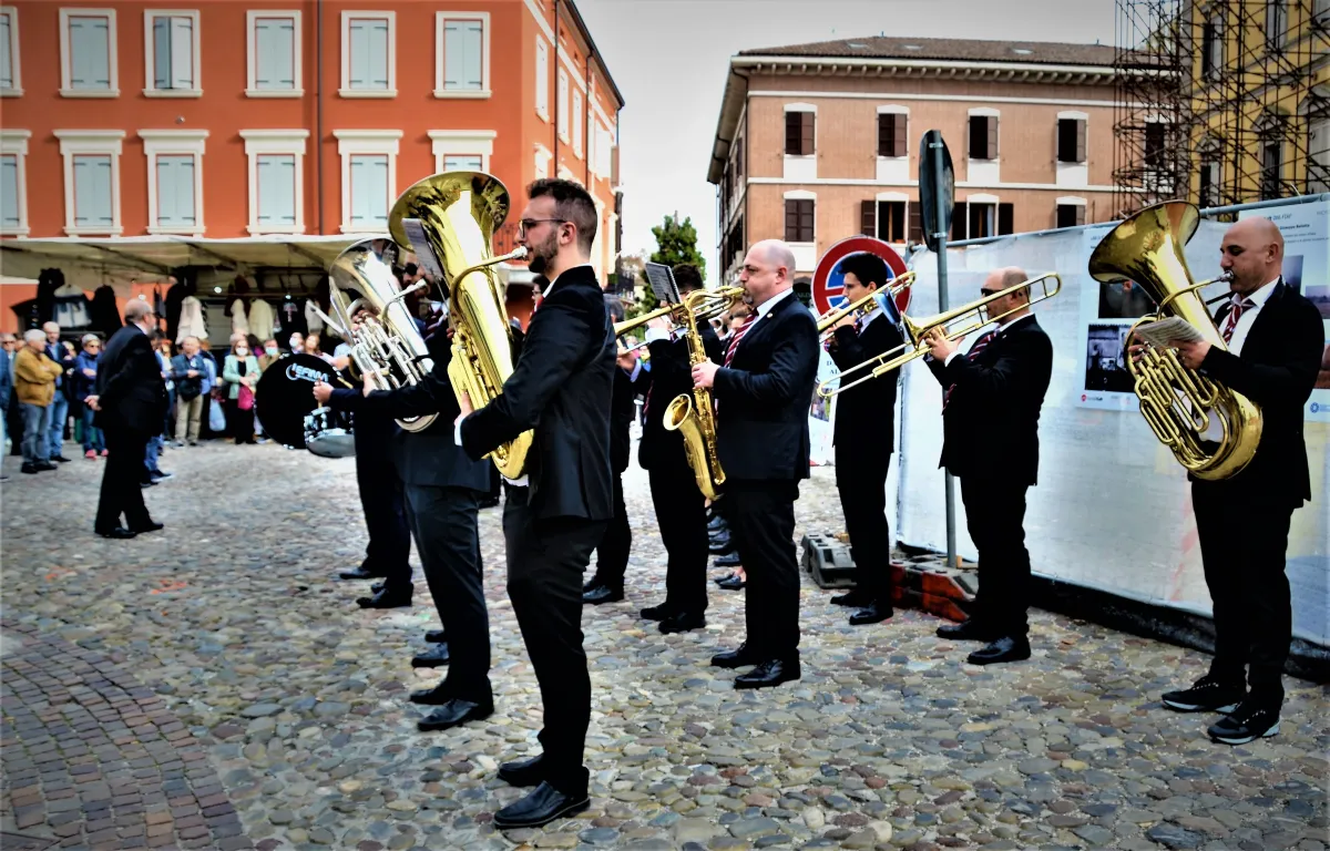 I membri della Filarmonica Diazzi riuniti in concerto